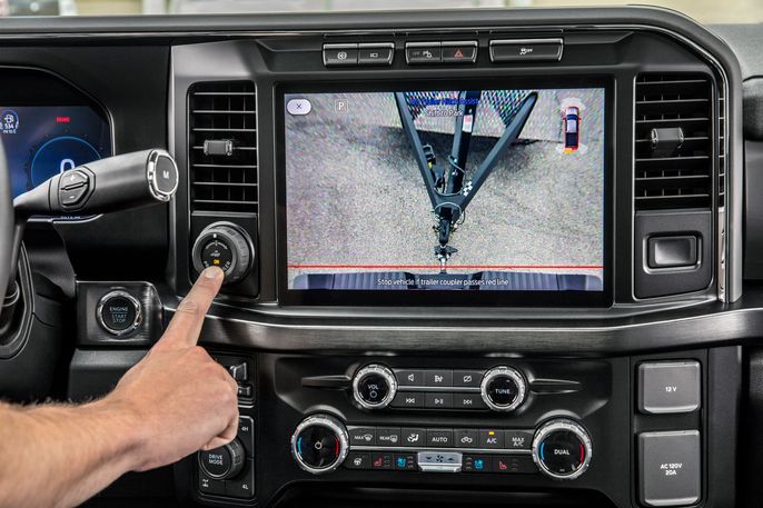 Tech That Makes Trailer Towing Easier | Capital One Auto Navigator