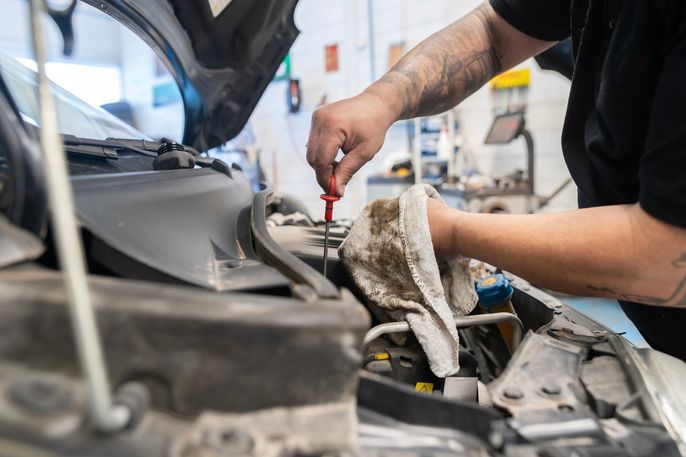 Car Maintenance Checklist: The Ultimate Guide | Capital One Auto Navigator