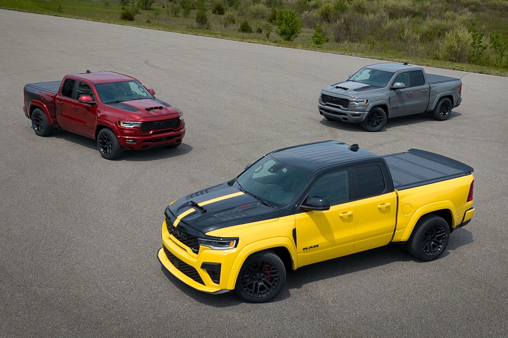 2027 Ram 1500 SRT Rumble Bee Photos, Specs, and 0-60 Time | Capital One ...