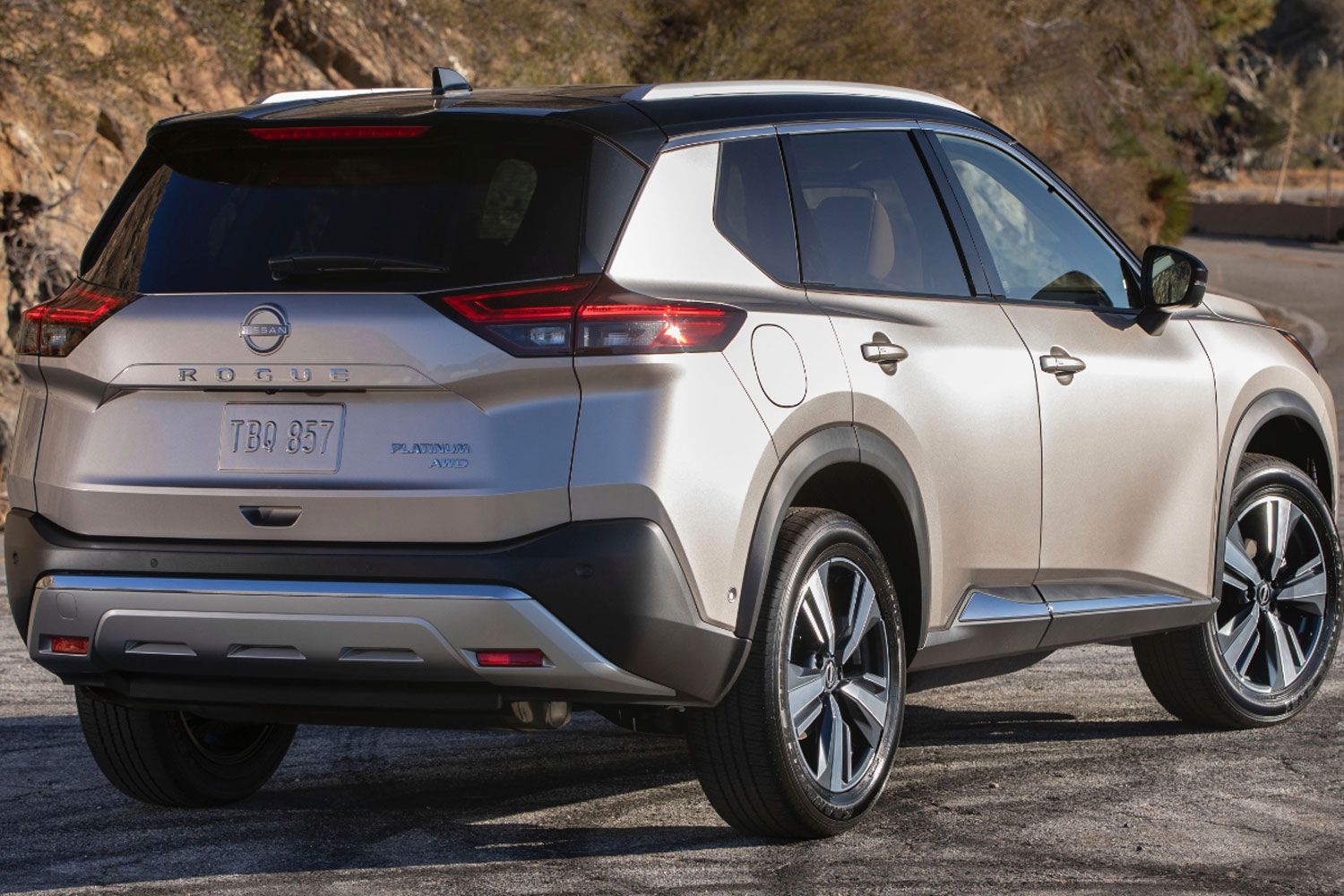 2022 Nissan Rogue Review: Now with Standard Turbocharging | Capital One ...