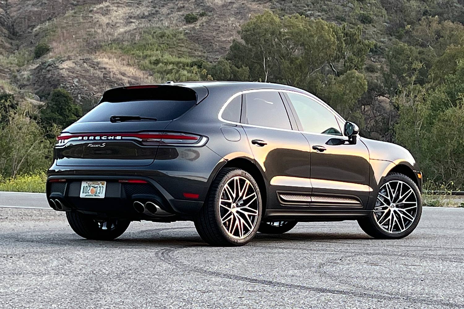 2022 Porsche Macan first drive review: Turbo-four is hardly a bore - CNET