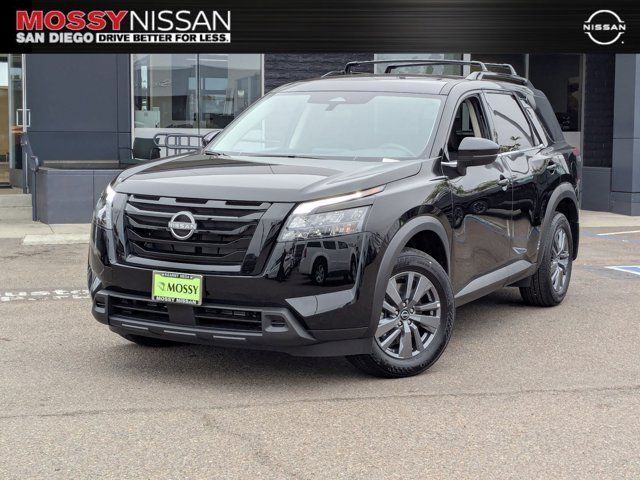 2025 Nissan Pathfinder SV