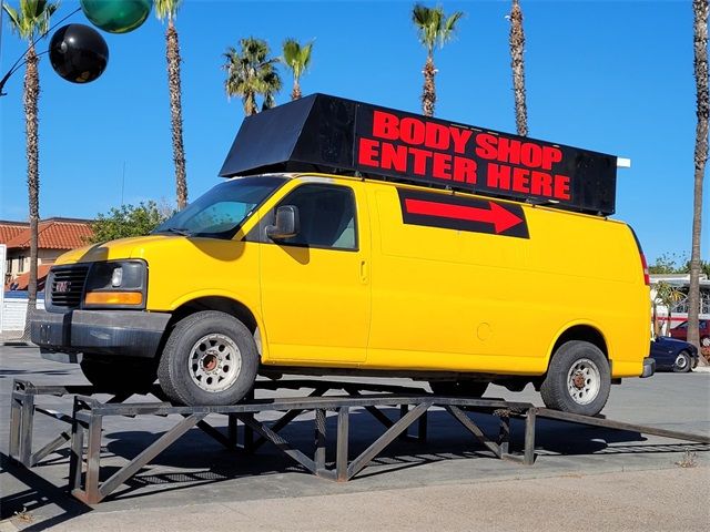 2003 GMC Savana Base