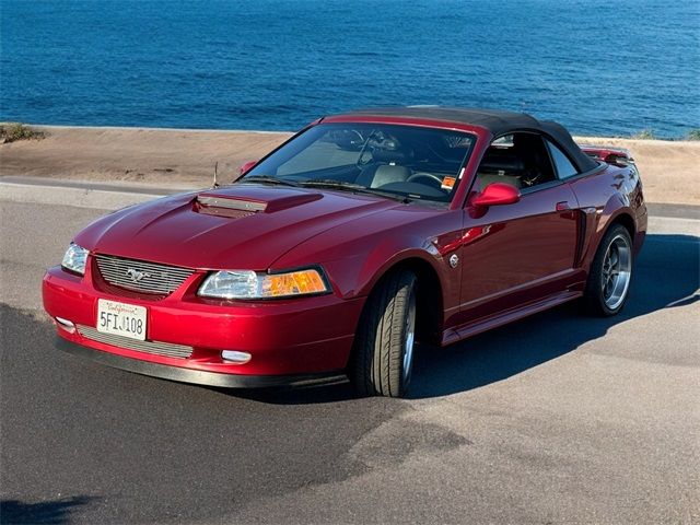 2004 Ford Mustang 