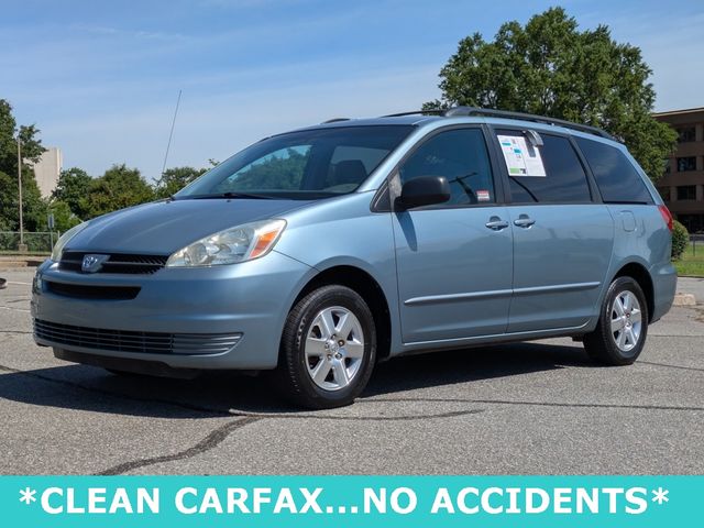 2004 Toyota Sienna CE