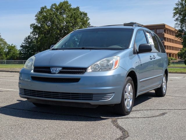 2004 Toyota Sienna CE