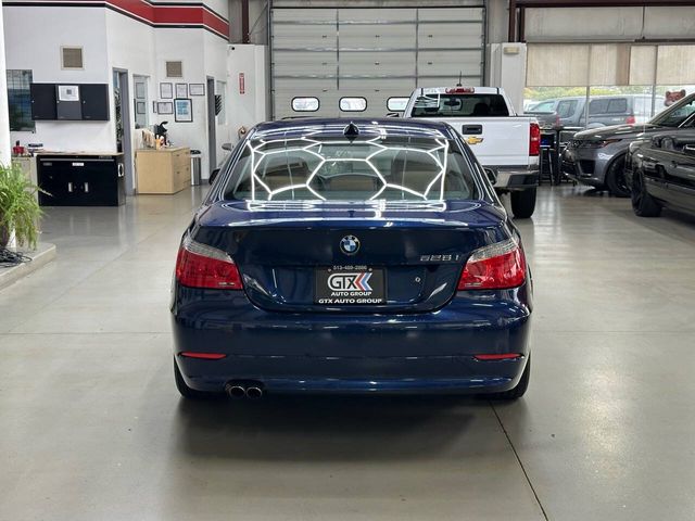 2010 BMW 5 Series 528i