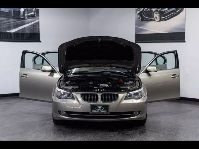 2010 BMW 5 Series 528i