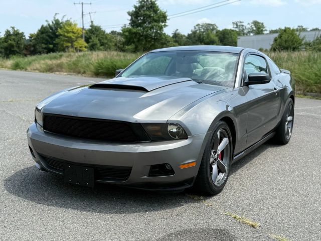 2010 Ford Mustang V6 Premium