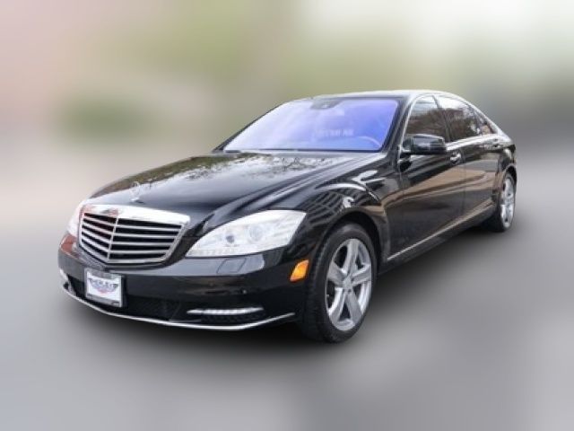 2010 Mercedes-Benz S-Class 550