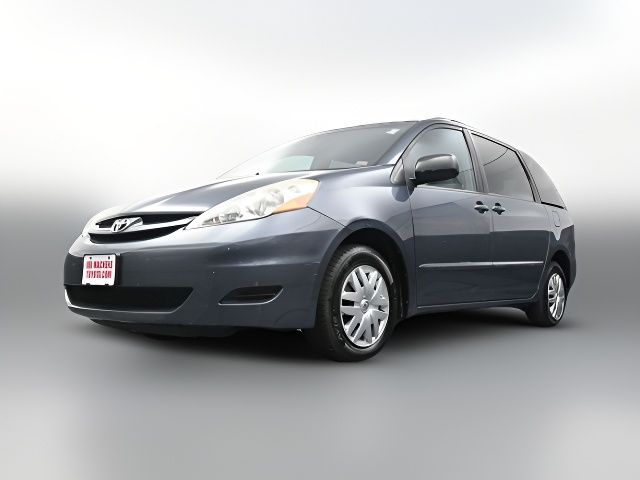 2010 Toyota Sienna LE