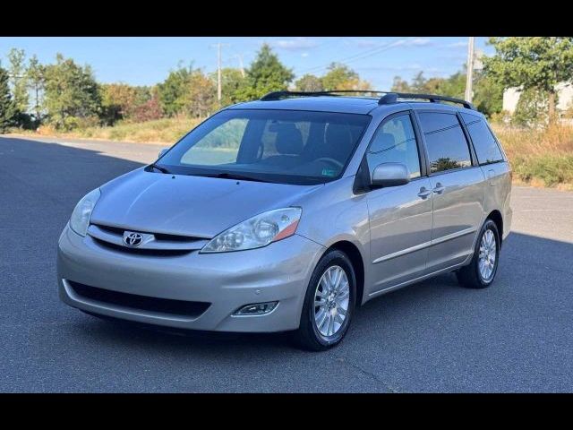 2010 Toyota Sienna XLE