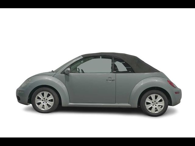 2010 Volkswagen New Beetle Base