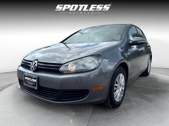 2010 Volkswagen Golf Base
