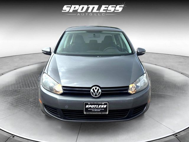 2010 Volkswagen Golf Base
