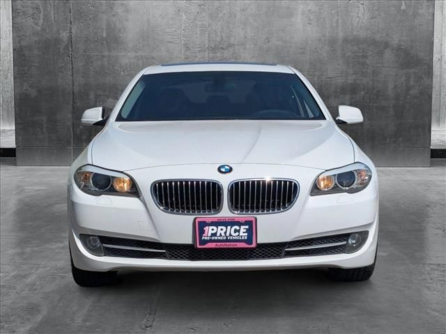 2011 BMW 5 Series 528i