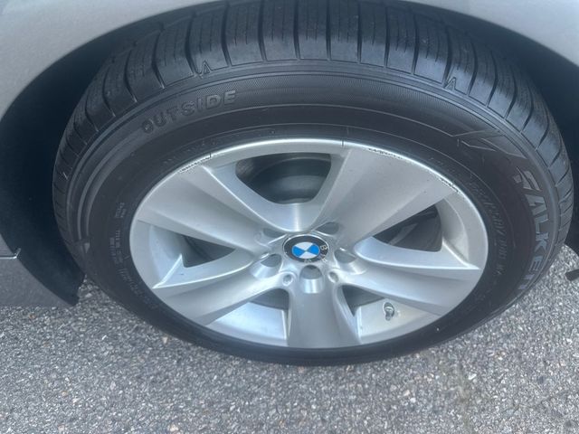 2011 BMW 5 Series 528i