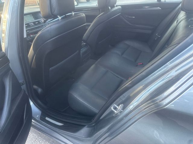 2011 BMW 5 Series 528i