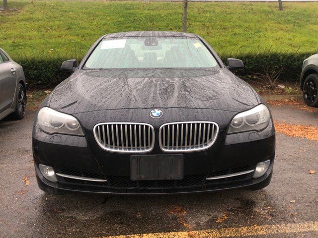 2011 BMW 5 Series 550i