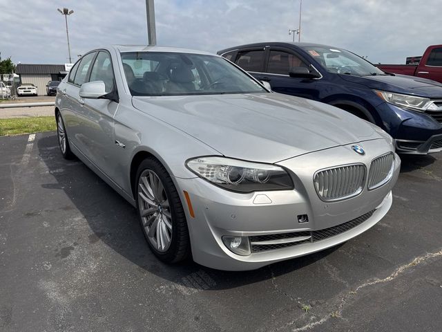 2011 BMW 5 Series 550i