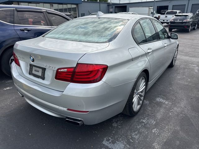 2011 BMW 5 Series 550i