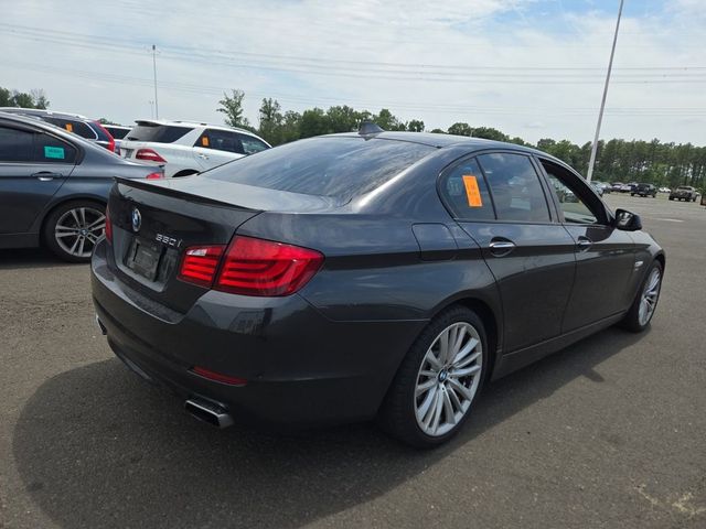 2011 BMW 5 Series 550i xDrive