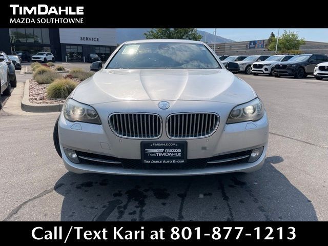 2011 BMW 5 Series 550i xDrive