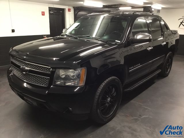 2011 Chevrolet Avalanche LTZ