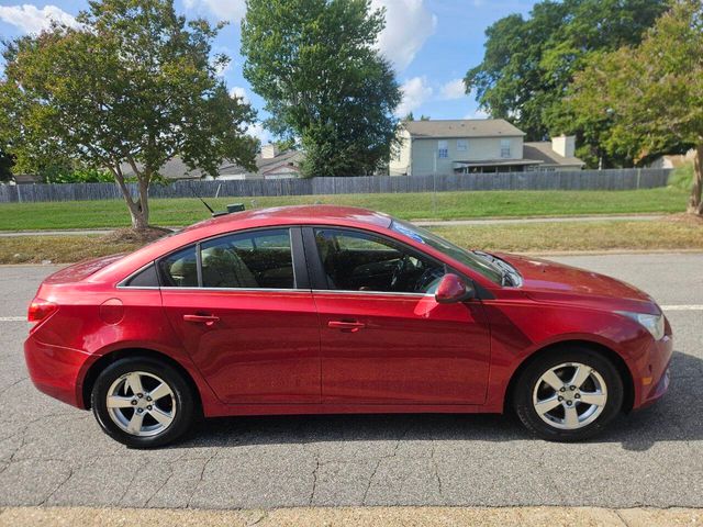 2011 Chevrolet Cruze LT 2LT