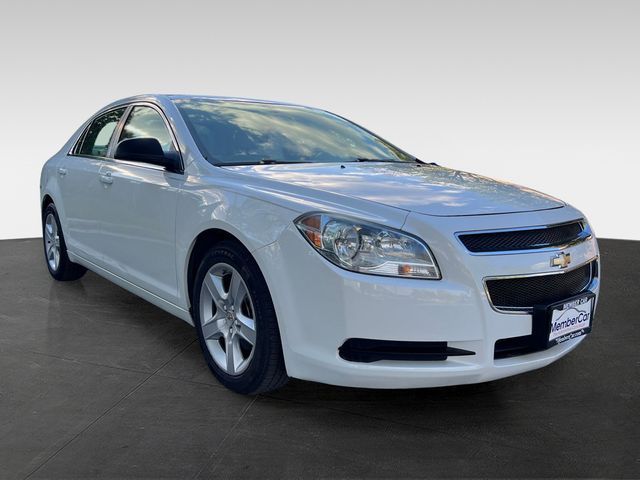 2011 Chevrolet Malibu LS 1LS
