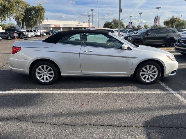 2011 Chrysler 200 Touring
