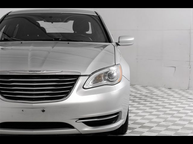 2011 Chrysler 200 Touring