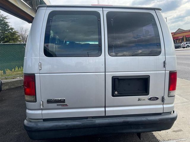 2011 Ford Econoline XLT