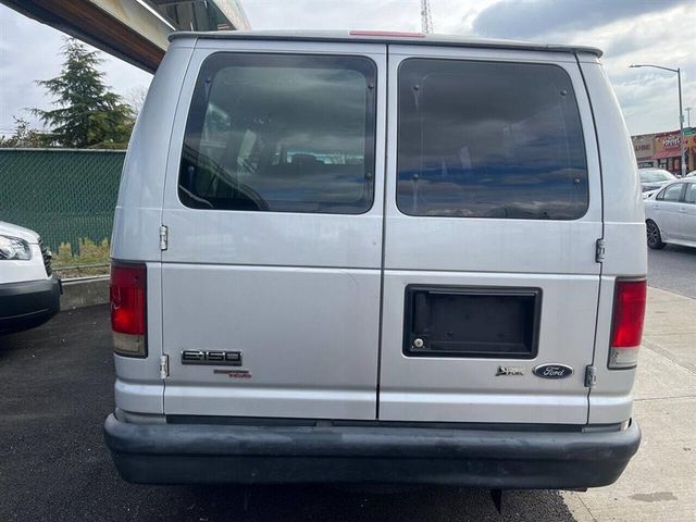 2011 Ford Econoline XLT