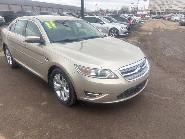 2011 Ford Taurus SEL