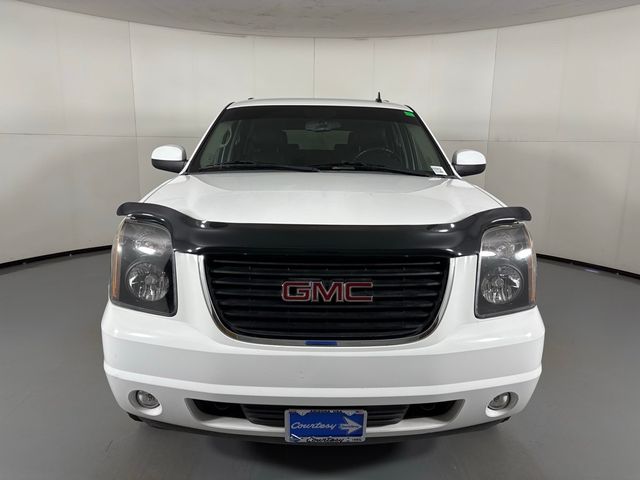 2011 GMC Yukon SLE