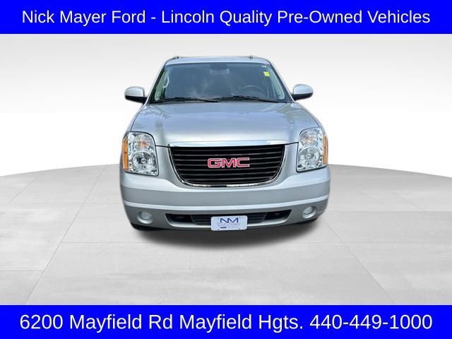 2011 GMC Yukon XL SLE