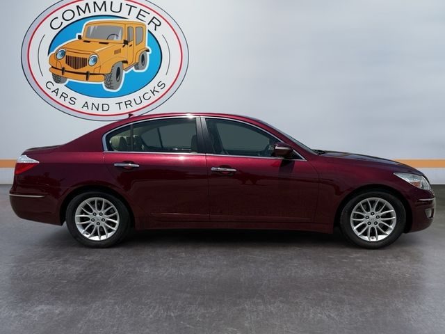 2011 Hyundai Genesis Base