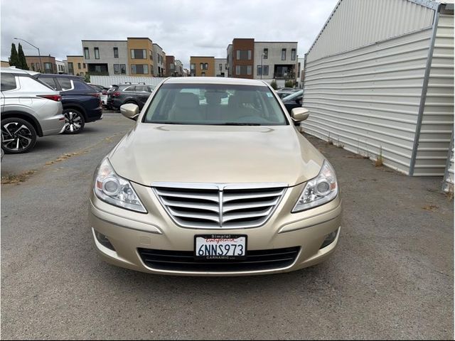 2011 Hyundai Genesis Base