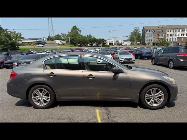 2011 INFINITI G37 X