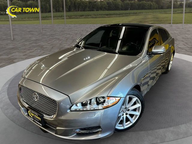 2011 Jaguar XJ Base