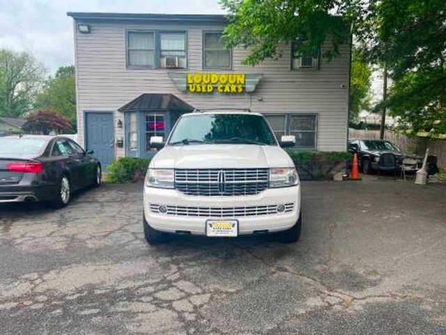 2011 Lincoln Navigator Base