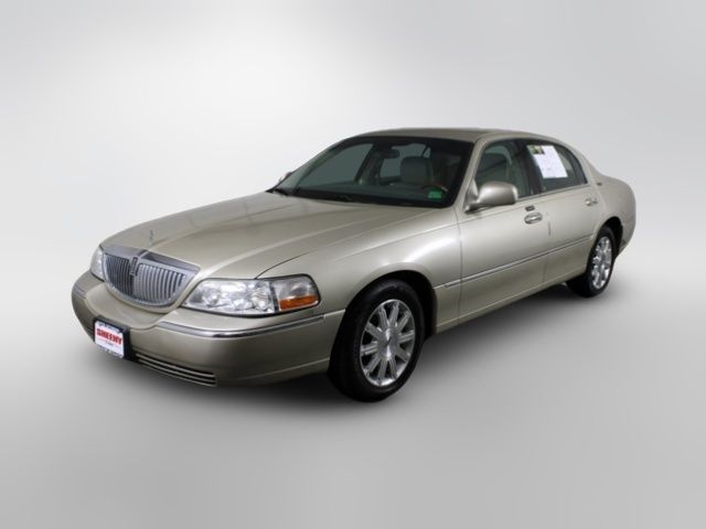 2011 Lincoln Town Car Signature Limited
