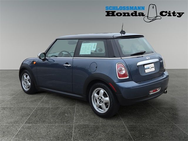 2011 MINI Cooper Hardtop Base
