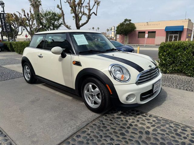 2011 MINI Cooper Hardtop Base