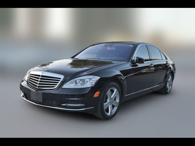 2011 Mercedes-Benz S-Class 550