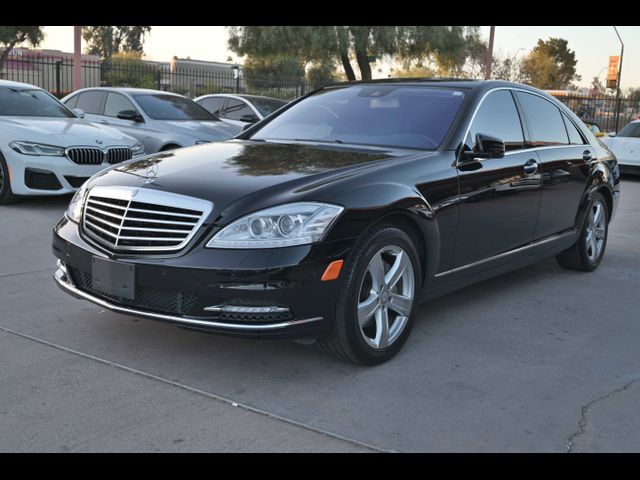 2011 Mercedes-Benz S-Class 550