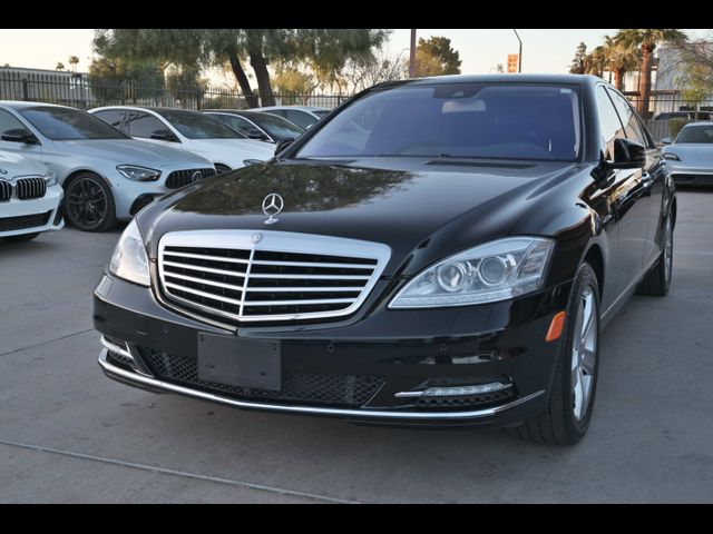 2011 Mercedes-Benz S-Class 550