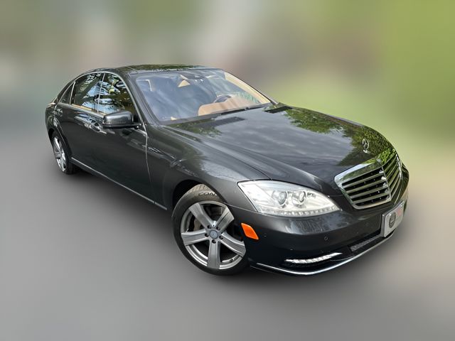 2011 Mercedes-Benz S-Class 550