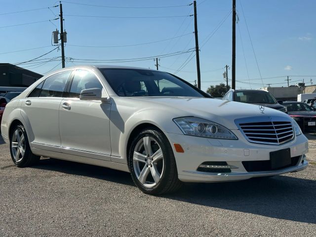 2011 Mercedes-Benz S-Class 550